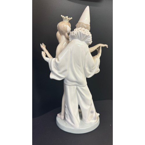 295 - CARNIVAL COUPLE 4882 LLADRO