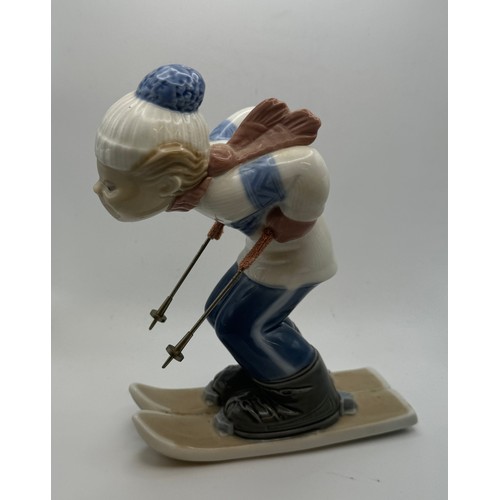 319 - SKIER PUPPET 4970 LLADRO