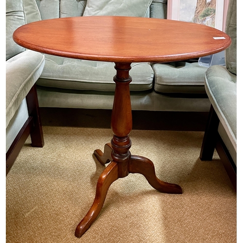 260 - A VICTORIAN OVAL TRIPOD BASED OCCASIONAL TABLE WITH LATER RENOVATION