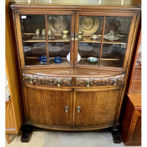 261 - AN ANTIQUE CARVED OAK ERCOL SIDEBOARD, 2 DRAWERS WITH 2 DOOR CUPBOARD BASE, REC 110CM W X 40 X 147 H