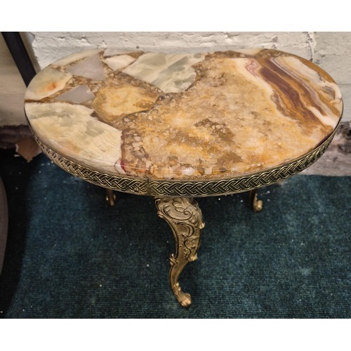 233 - ONYX AND GILT BRASS KIDNEY SHAPED SIDE TABLE 35CM HIGH