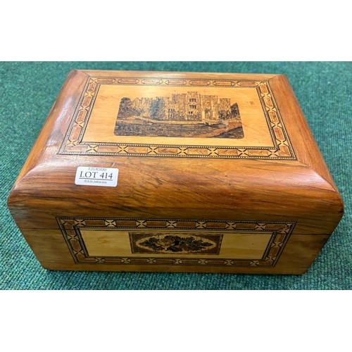 414 - AN ANTIQUE TUNBRIDGE WARE TREEN LADIES BOX - BLUE SILK INTERIOR WITH A LIFT OUT TRAY