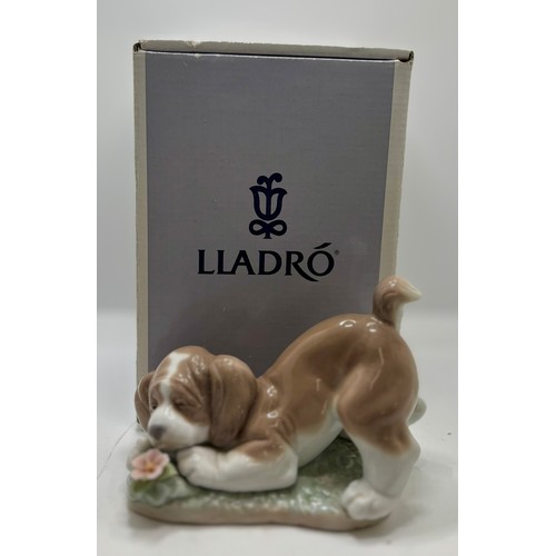 289 - A SWEET SMELL 6832 LLADRO WITH ORIGINAL BOX