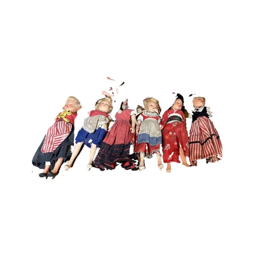 420 - A COLLECTION OF VINTAGE DOLLS IN  NATIONAL DRESS