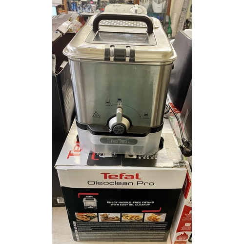 86 - BOXED TEFAL OLEO CLEAN PRO DEEP FAT FRYER