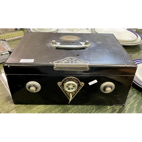 333 - AN UNUSUAL ALL STEEL SAFE ALARM STRONG BOX WITH KEY, NUMBERED DIAL