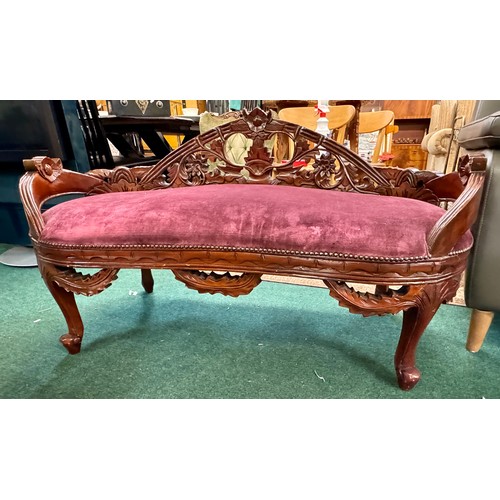 402 - A SMALL CHINESE DAY BED, MAHOGANY FRAMED WITH LATER PINK VELOUR UPHOLSTERY - 126CMW X 50CMD X 70CMH