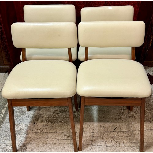 378 - A SET OF X4 MID CENTURY TEAK AND CREAM REXENE UPHOLSTERED DINING CHAIRS