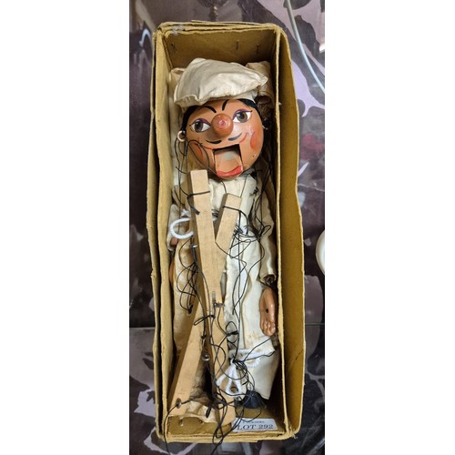 292 - VINTAGE BOXED PELHAM PUPPET -THE CHEF