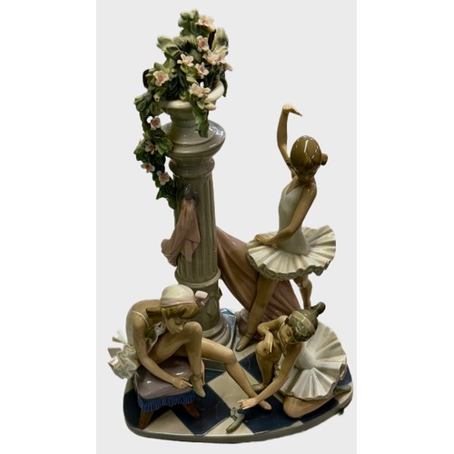 474 - LLADRO 5235 BALLET TRIO WITH GENERIC LLADRO BOX - Designer:  Salvador Debon Year Designed:  1984 Yea... 