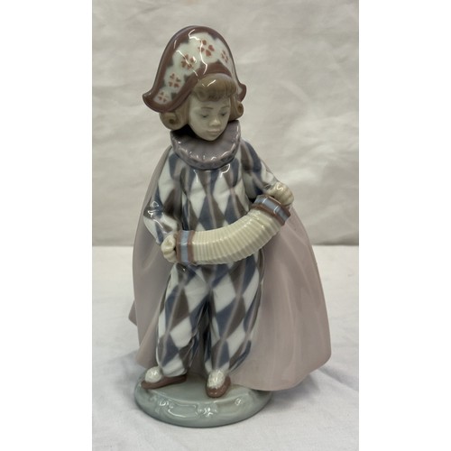 478 - LLADRO 5693 CONCERTINA HARLEQUIN