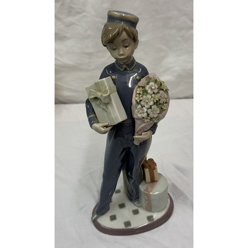 481 - LLADRO 5783 SPECIAL DELIVERY (BELL HOP) Issue Year: 1991 Retirement Year: 1994 Sculptor: Joan Coderc... 