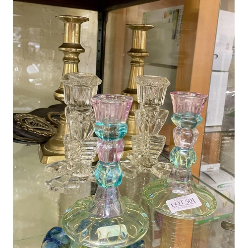 501 - X2 PAIRS OF CRYSTAL CANDLE STICKS INCL A PAIR OF PARTYLITE MARDI GRAS CANDLESTICKS TOGETHER WITH A P... 