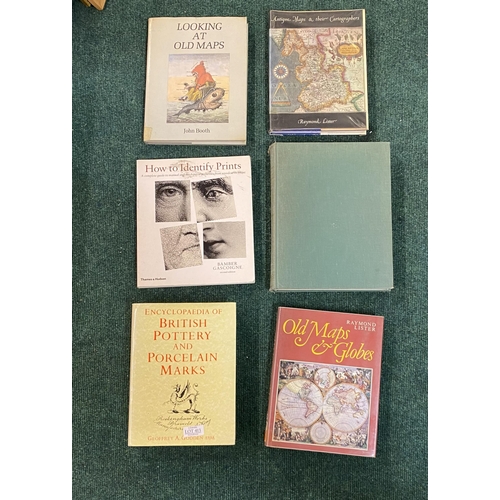 413 - X4 VARIOUS VINTAGE MAP REFERENCE BOOKS, 'OLD MAPS AND GLOBES' RAYMOND LISTER, 'LOOKING AT MAPS' JOHN... 