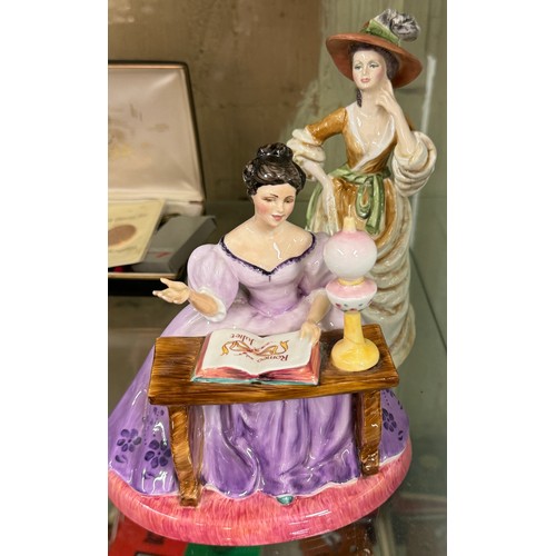 247 - A JANUS STUDIO PEGGY DAVIES FIGURE OF FANNY KEMBLE TOGETHER WITH A FRANCESCA ART CHINA FIGURE OF SAR... 