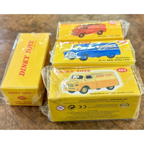 299 - ATLAS EDITIONS MODEL CARS - DINKY REPRODUCTIONS - VANS: i. Atlas Editions 4659112 Royal Mail Van - D... 