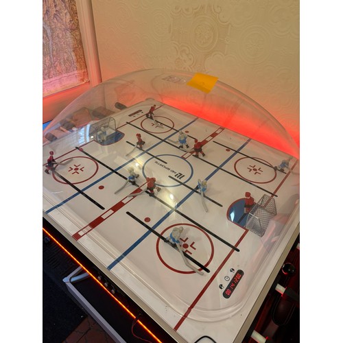 103A - MD SPORTS DOME HOCKEY WITH ELECTRONIC SCORER WITH POWER LEAD (NOTE NO HOCKEY PUCKS)