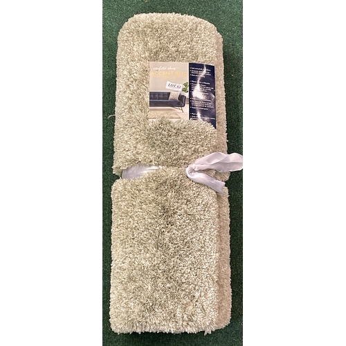 62 - CONFETTI SHAG ACCENT RUG 68CM X 114 - CREAM