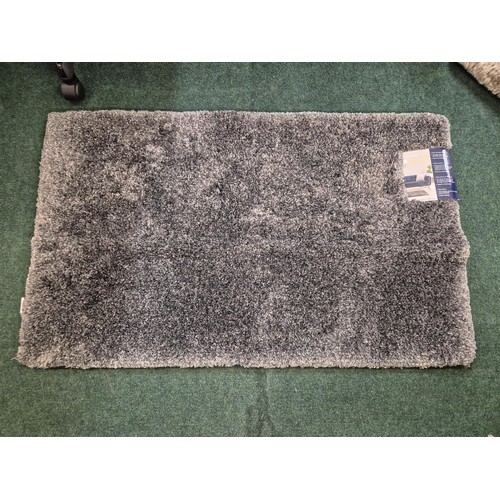 60 - CONFETTI SHAG ACCENT RUG 68CM X 114 - GREY