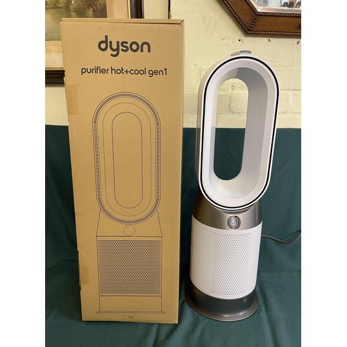 69 - BOXED DYSON PURIFIER HOT AND COOL GEN 1 BLADELESS FAN/HEATER WITH R/C