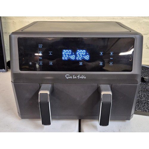 89 - SUR LA TABLE SINGLE/DUAL BASKET DIGITAL AIR FRYER