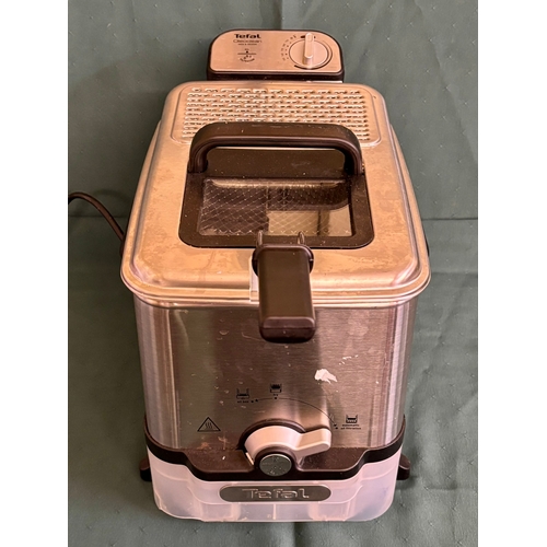 94 - TEFAL OLEOCLEAN DEEP FAT FRYER -PREVIOUS USAGE