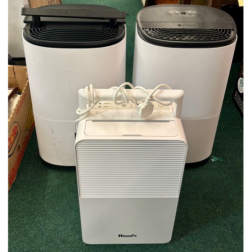 65A - 3 VARIOUS DEHUMIDIFIERS INCL 2 X MEACO ARETE ONE'S AND A WOODS MDK 11 - ALL SOLD WITH FAULTS 1 POWER... 
