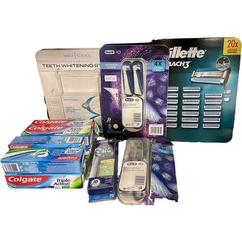 24 - QTY OF VARIOUS TOILETRIES - INCL, QTY OF COLGATE TOOTHPASTES, ORAL-B IO TOOTHBRUSH HEADS, GILLETTE M... 