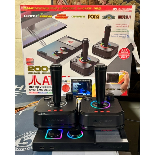 207 - BOXED ATARI GAMESTATION PRO WITH POCKET PLAYER PRO - RETRO VIDEO GAME SYSTEM 200+ BUILT IN GAMES WIT... 