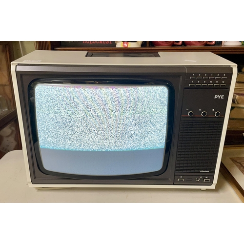 397 - VINTAGE PYE PORTABLE BLACK AND WHITE TV 37KT2040 - SWITCHED ON AND LIT UP