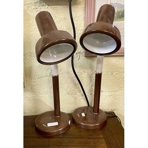 356 - PAIR OF BROWN TENSOR ADJUSTABLE DESK LAMPS - NOTE AMERICAN PLUGS