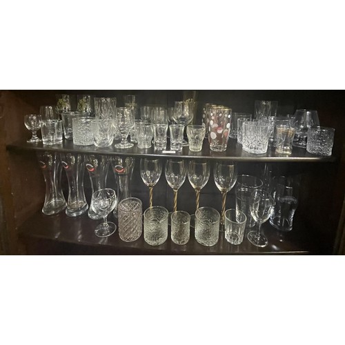 378 - VARIOUS ITEMS OF GLASSWARE - DRINKING GLASSES, DECORATIVE VASES ETC.