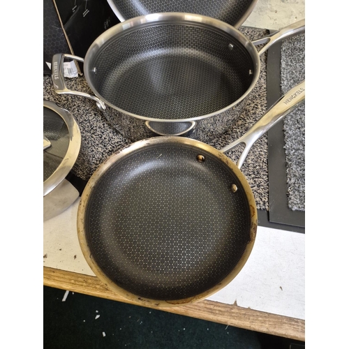 70 - BOXED HENCKELS 11 PIECE PARADIGM STAINLESS STEEL COOKWARE SET 7 PANS 4 LIDS - SLIGHT PREVIOUS USE