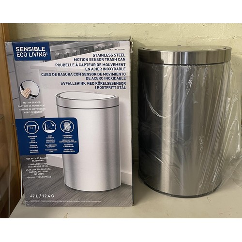 92 - BOXED SENSIBLE ECO LIVING STAINLESS STEEL MOTION SENSOR BIN 47L