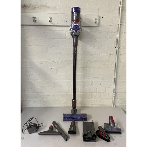 109 - DYSON V8 advanced STICK HOOVER WITH ACCESSORIES, CHARGER AND WALL MOUNT