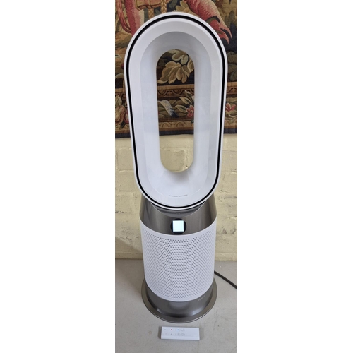 116 - DYSON HP10 HOT AND COLD AIR PURIFIER WITH R/C - NOTE POWERS UP BUT SCREEN FAULTY - SPARES AND REPAIR... 