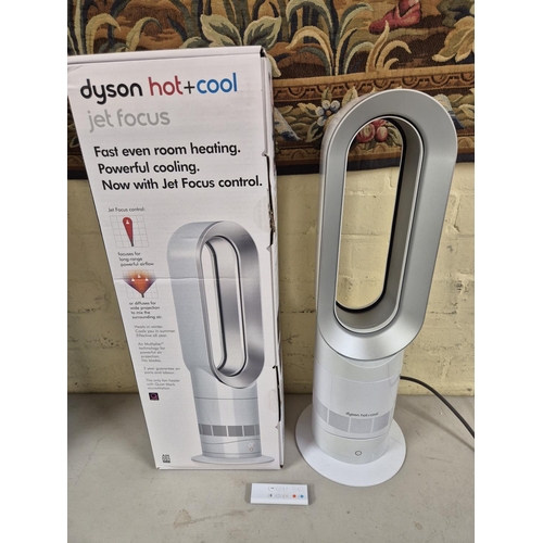 117 - BOXED DYSON HOT AND COOL JET FOCUS BLADELESS FAN/HEATER AM09 WITH R/C - NOTE NO POWER
