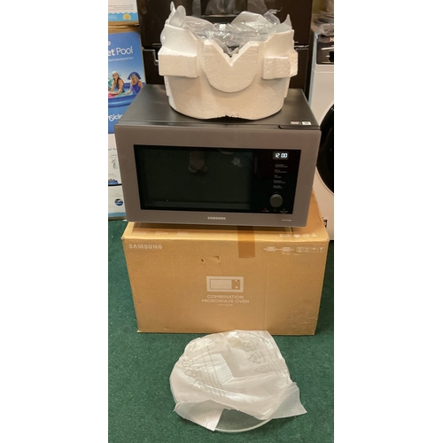 92 - BOXED SAMSUNG SMART THINGS 3 IN 1 COMBINATION MICROWAVE OVEN - MICROWAVE/AIR FRYER/ OVEN