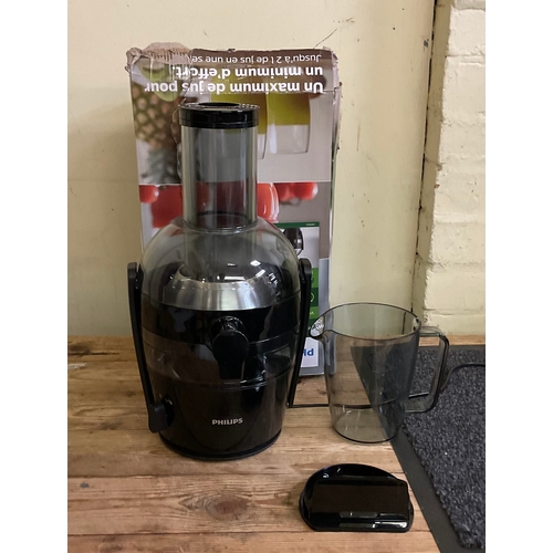 103 - BOXED PHILIPS CENTRIFUGAL JUICER WITH PARTS