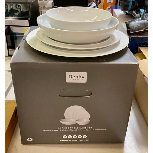113 - BOXED SET OF 13 DENBY WHITE DINERWARE SET 4 DINNER PLATES, 4 SIDE PLATES, 4 PASTA BOWLS, 1 CEREAL BO... 