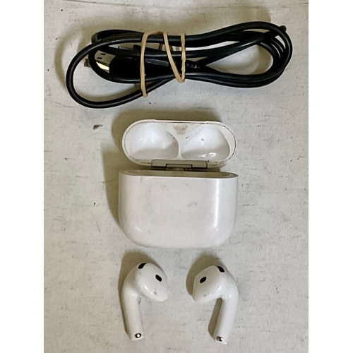 20 - APPLE AIRPODS 4TH GEN WITH CHARGING CABLE