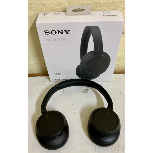 21 - BOXED SONY WH-CH720N OVER EAR NOISE CANCELLING HEADPHONES IN BLACK WITH CHARGING CABLE