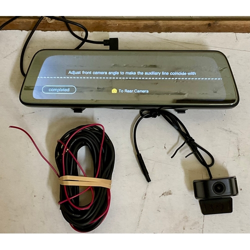 54 - ROAD ANGEL HALO VIEW REAR VIEW MIRROR/DASHCAM WITH REVERSING CAMERA, HAS CHARGING CABLE AV CABLE FOR... 