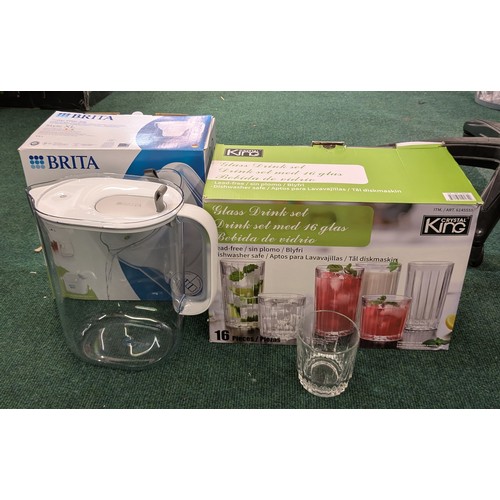 149 - BOXED BRITA XL 3.6L WATER FILTER JUG TOGETHER WITH A BOXED SET OF 8 SMALL GLASS TUMBLERS