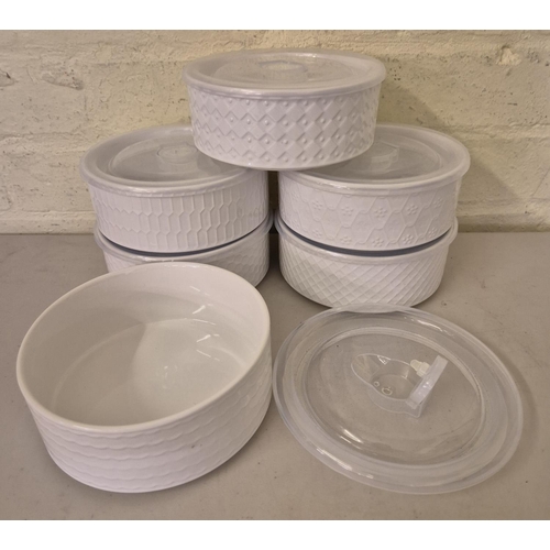 150 - SET OF 6 SIGNATURE LIVING STONEWARE MICROWAVEABLE BOWLS WITH LIDS - WHITE