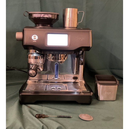 86 - SAGE BARISTA TOUCH PUMP BEAN TO CUP COFFEE MACHINE -MOD: SES990BST, WITH MILK JUG AND KNOCK BOX