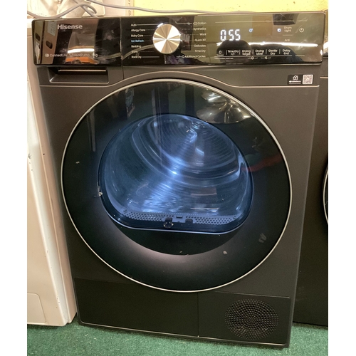 97 - Hisense DH5S902BB, 9kg Heat Pump Tumble Dryer - powers up and spins but does not heat up