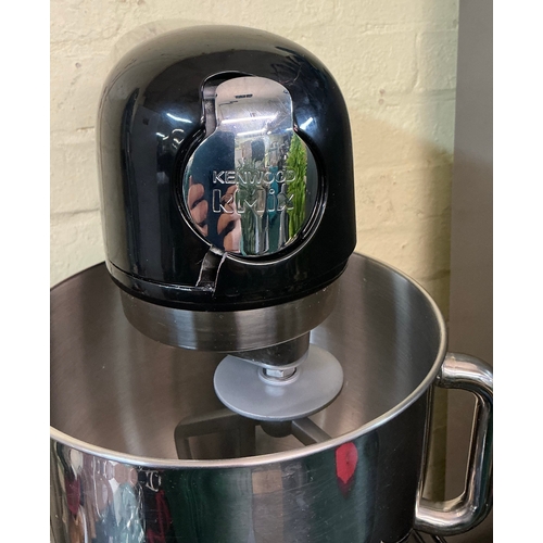 103 - BOXED KENWOOD K MIX BLACK STAND MIXER KMX750 IN BLACK WITH THREE PADDLES AND COVER - NOTE: CRACK TO ... 