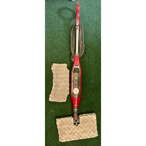 186 - SHARK POCKET STEAM MOP WITH PAD
