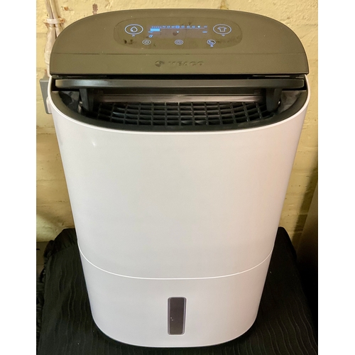 191 - MEACO DRY ARETE TWO 18L CAPACITY WITH DIGITAL DISPLAY